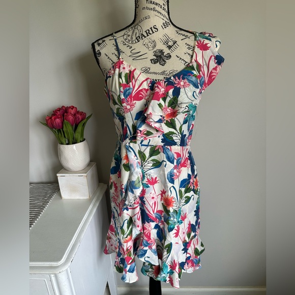 Parker Knox Ruffle Dress in Floral Fiesta Size 6 New With Tag - Picture 3 of 6